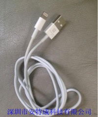iPhone 5專用新型數(shù)據(jù)線選購指南 價格、廠家與圖片解析
